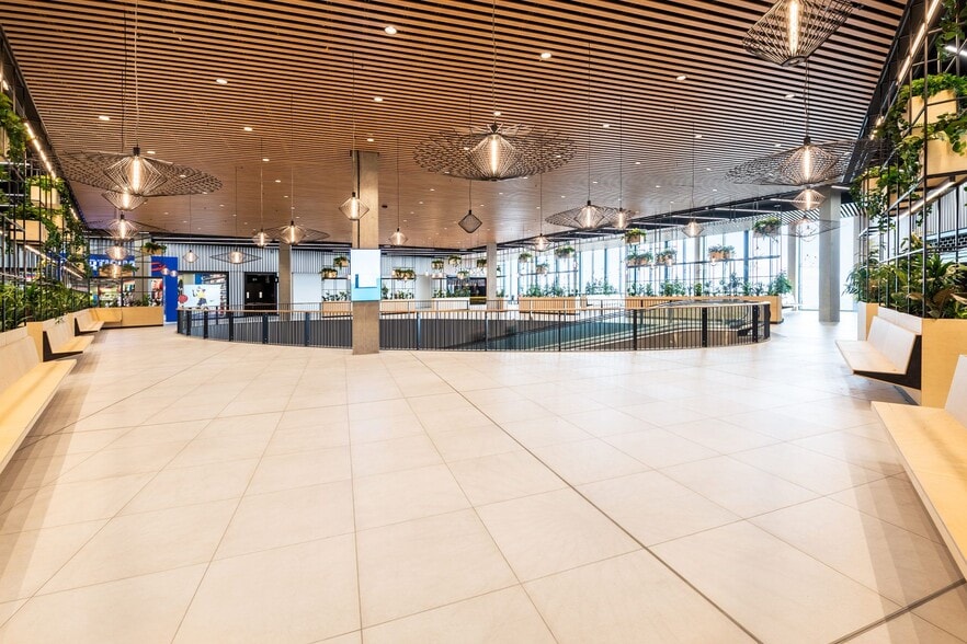 for sale - Interior Photo - Image 2 of 4