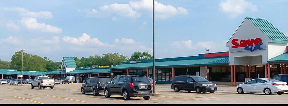 3333 Manchester Rd, Akron, OH à louer - Photo du bâtiment - Image 3 de 14