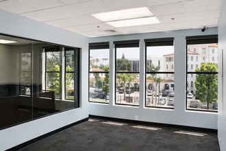 2150 N Waterman Ave, San Bernardino, CA for lease Interior Photo- Image 2 of 5