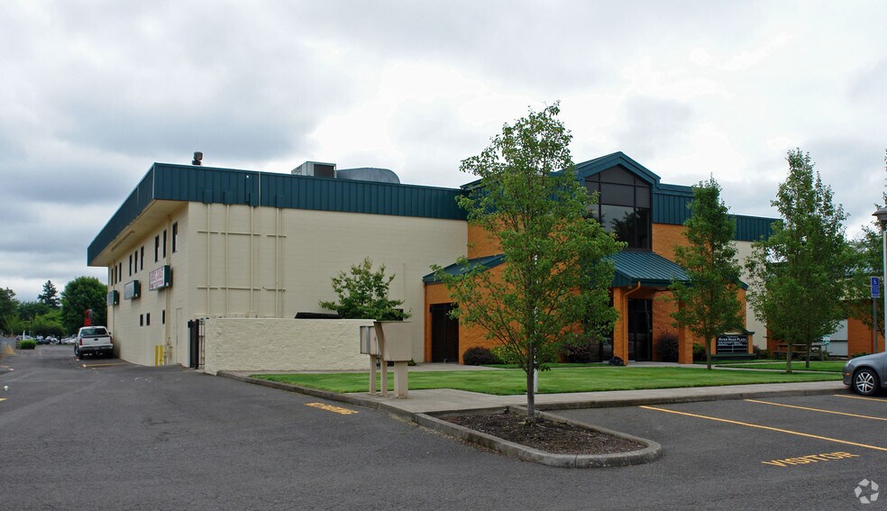 125-135 Silver Ln, Eugene, OR à vendre - Photo principale - Image 1 de 10