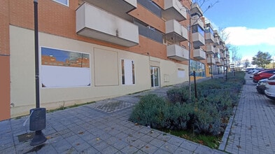 Calle Marbella, 43, Arroyomolinos, Madrid à louer Photo du bâtiment- Image 1 de 18