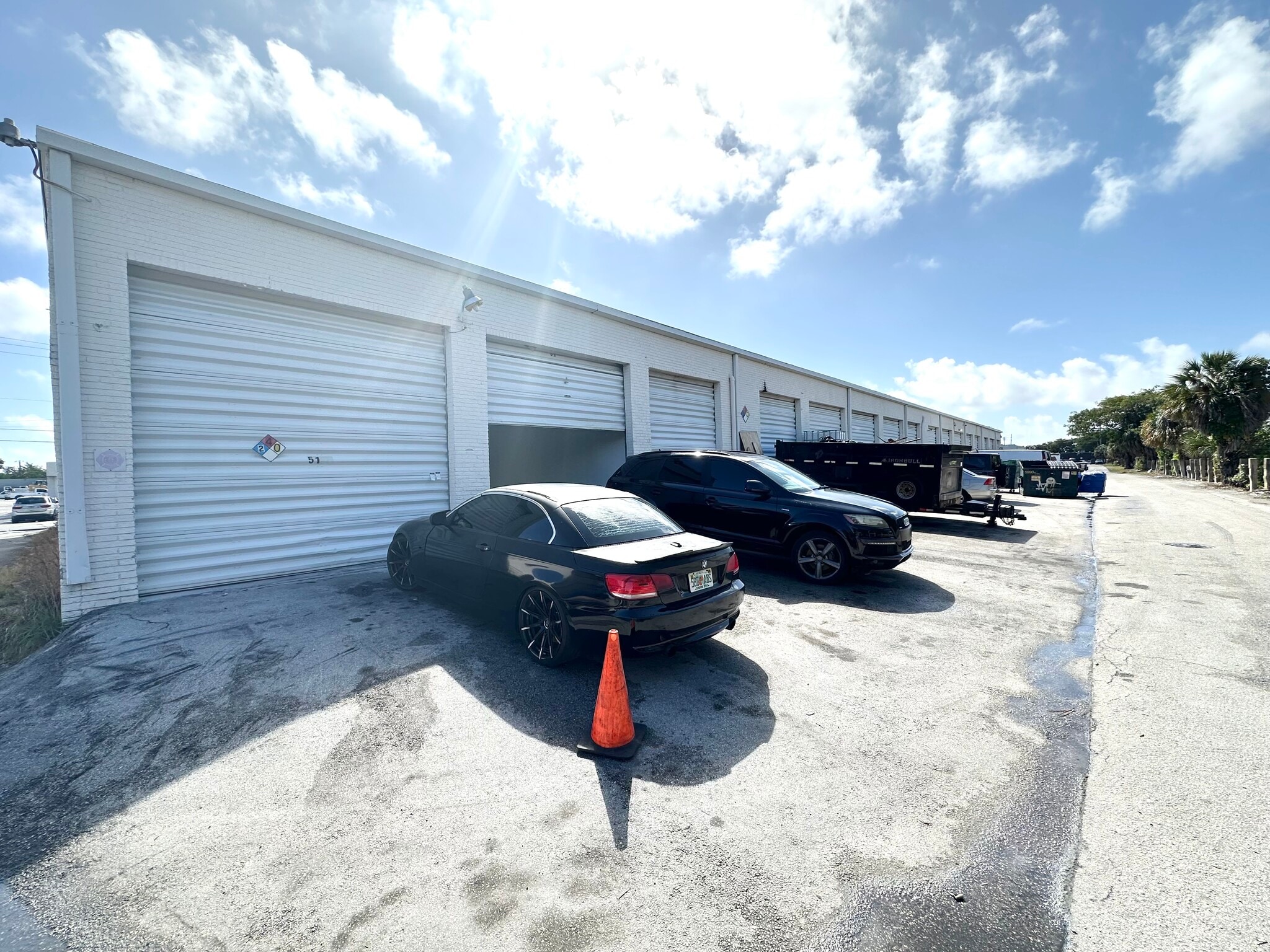 5149-5199 NE 12th Ave, Oakland Park, FL for lease Primary Photo- Image 1 of 17