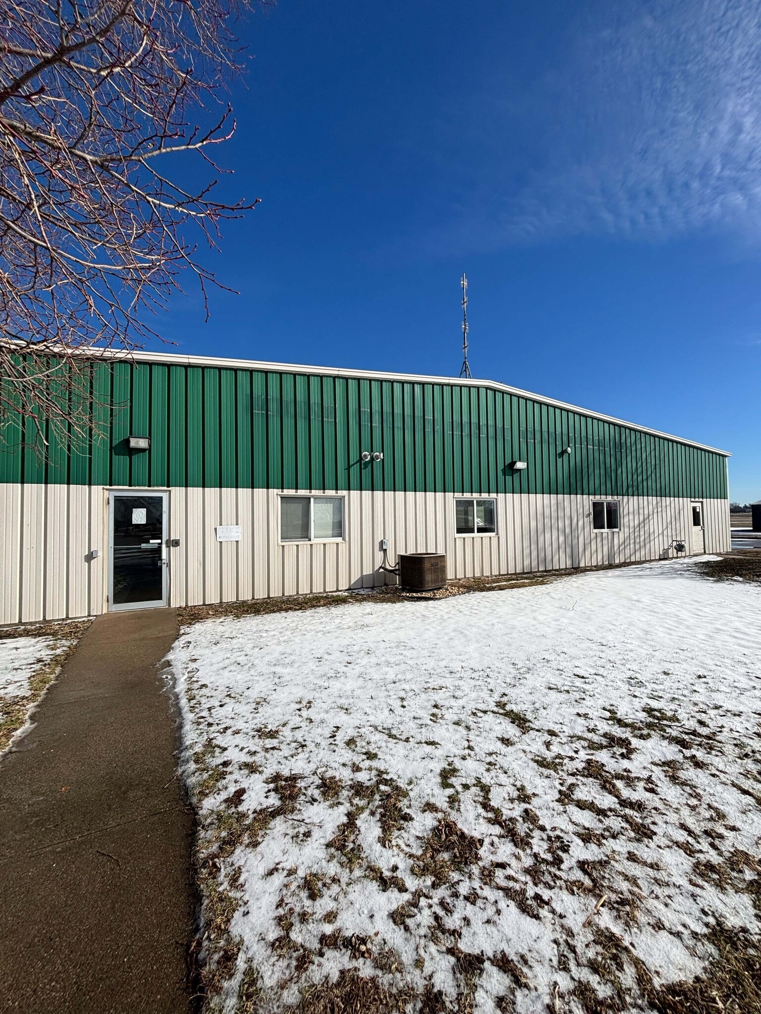 328 Corporal Roger Snedden dr, Boone, IA for lease Primary Photo- Image 1 of 10