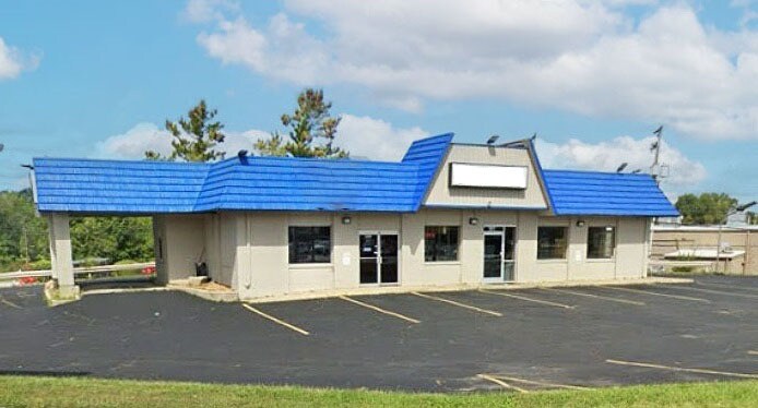 5911 N Clinton St, Fort Wayne, IN à vendre - Photo du bâtiment - Image 1 de 3