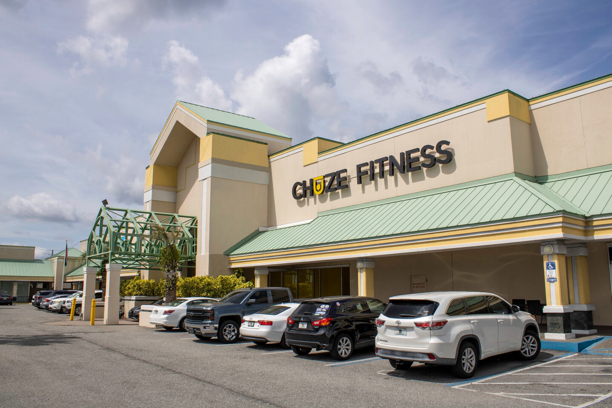 1202-1388 Beach Blvd, Jacksonville Beach, FL for lease Primary Photo- Image 1 of 16