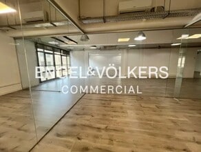 Office in Barcelona, Barcelona for lease Interior Photo- Image 1 of 4