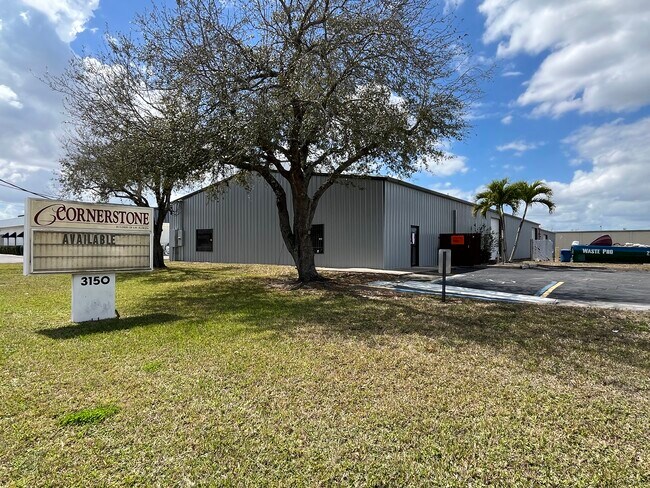 More details for 3150 Metro Pky, Fort Myers, FL - Industrial for Lease