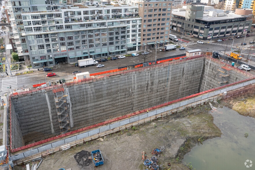 2300 Sixth Ave, Seattle, WA for sale - Building Photo - Image 3 of 3