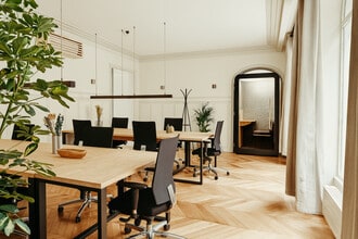 47 Rue Du Rocher, Paris à louer Photo intérieure- Image 1 de 7