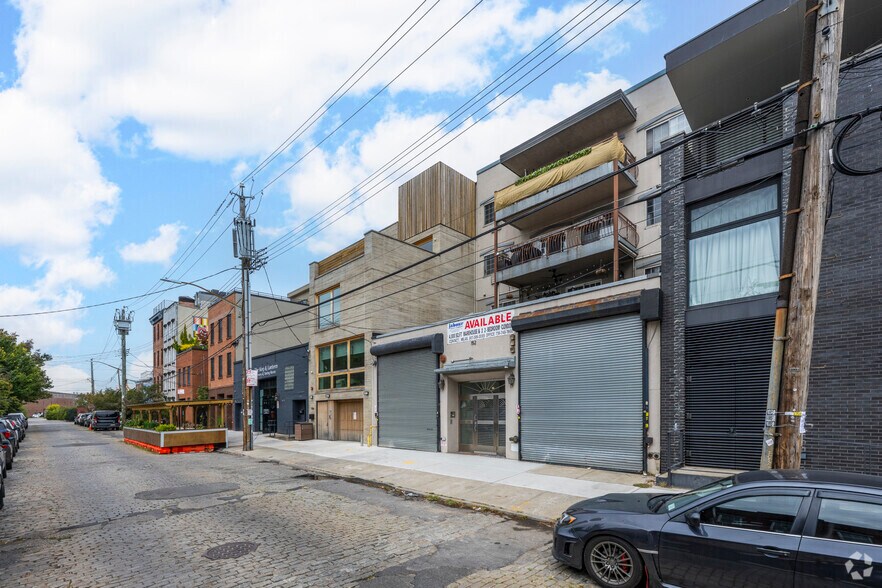 152 Beard St, Brooklyn, NY à louer - Photo du bâtiment - Image 2 de 3