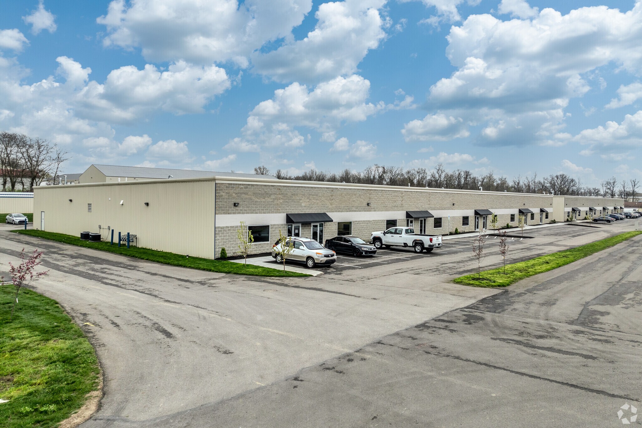 1661-1677 Taylor Rd, Gahanna, OH à vendre Photo principale- Image 1 de 1