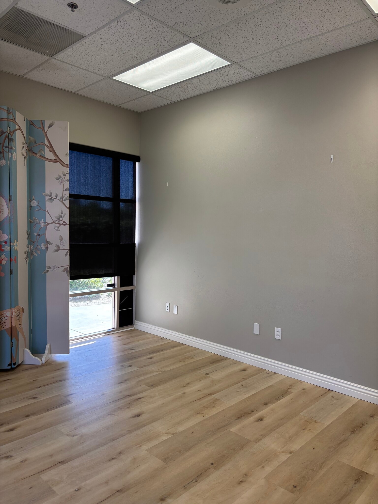 40750 Symphony Park Ln, Murrieta, CA for lease Interior Photo- Image 1 of 8