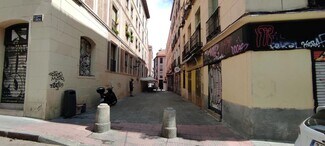 Plus de détails pour Multi-résidentiel à vendre