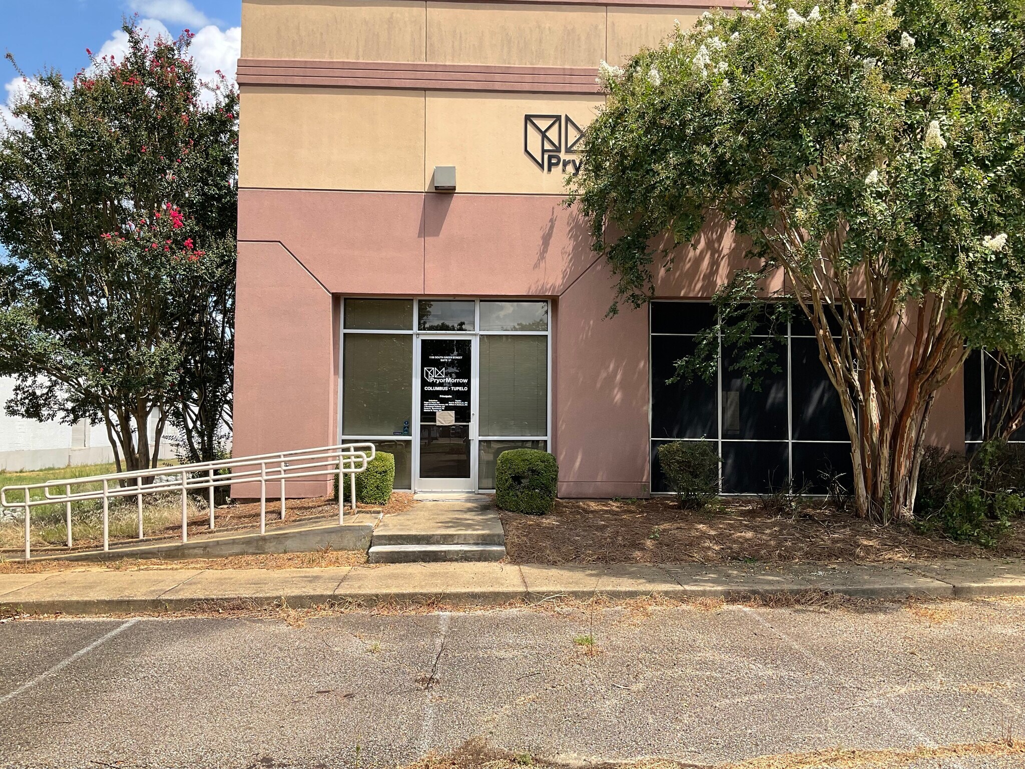 1150-F South Green Street St, Tupelo, MS for lease Primary Photo- Image 1 of 5