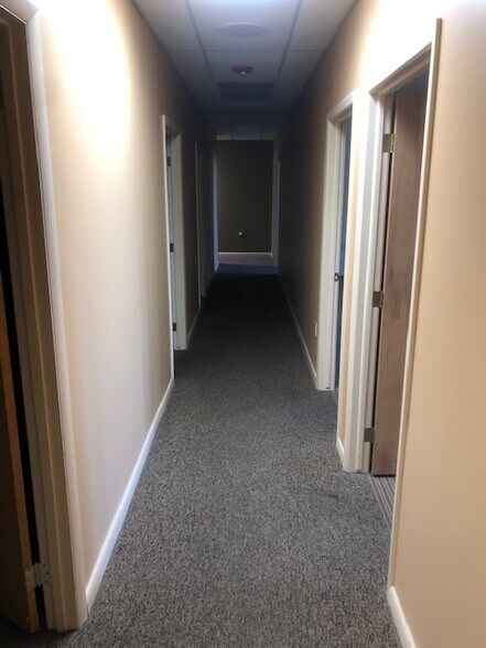 2331-2335 Union Rd, Cheektowaga, NY à louer - Photo intérieure - Image 2 de 8