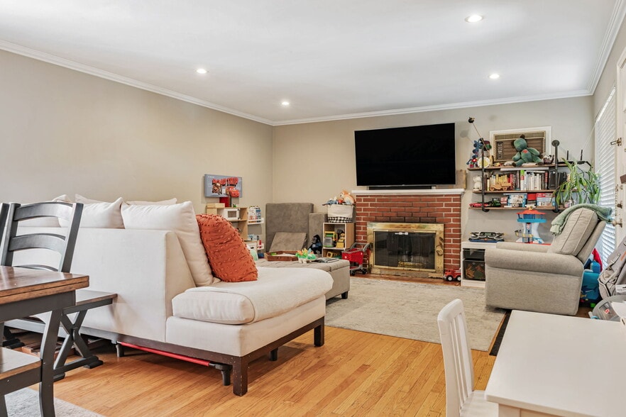 1522 Hudson St, Redwood City, CA for sale - Building Photo - Image 3 of 7