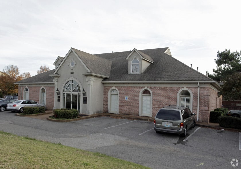 7751 Wolf River Blvd, Germantown, TN for lease - Building Photo - Image 1 of 4