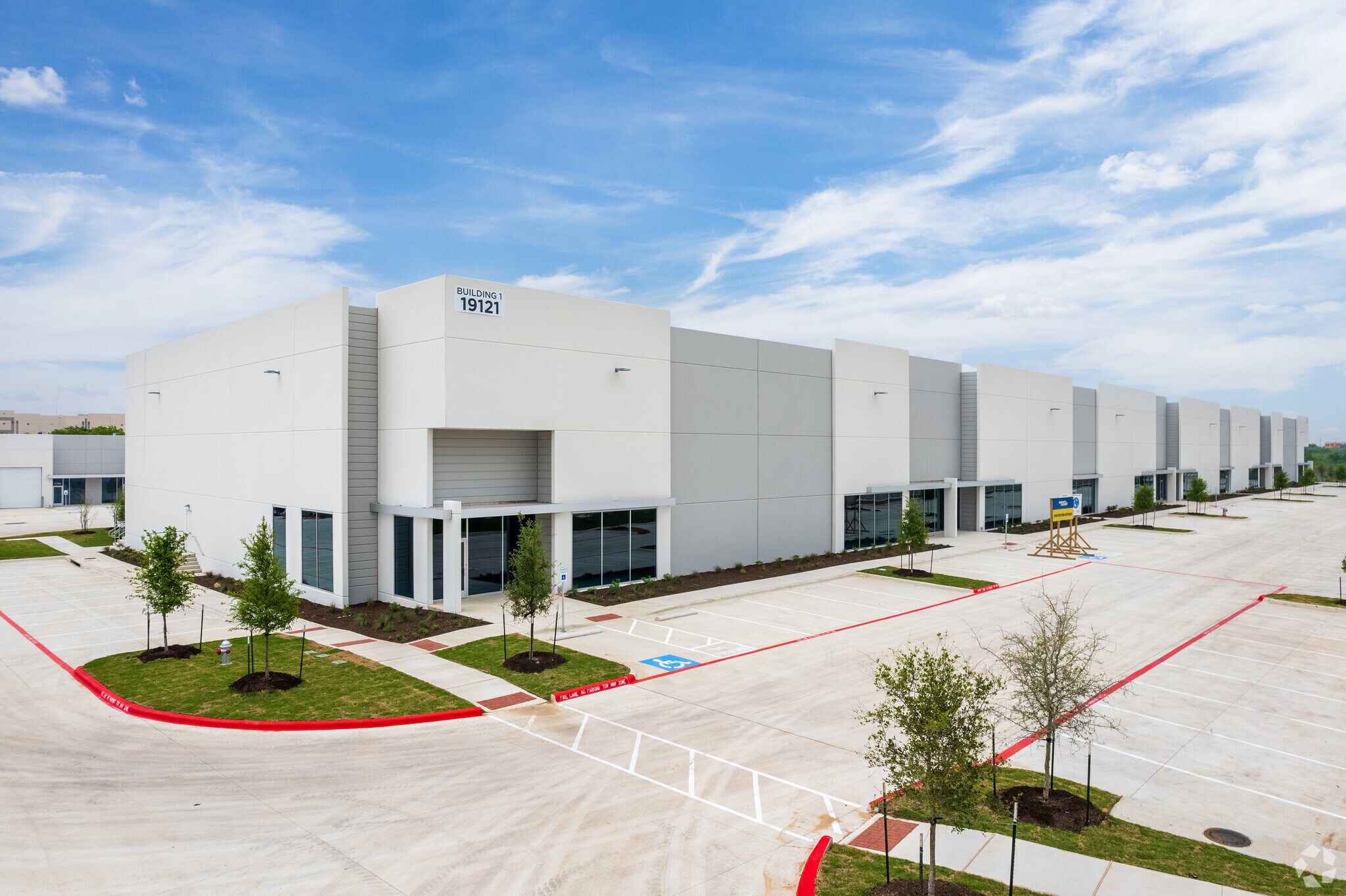 19121 Marketplace Ave, Kyle, TX à louer Photo principale- Image 1 de 23