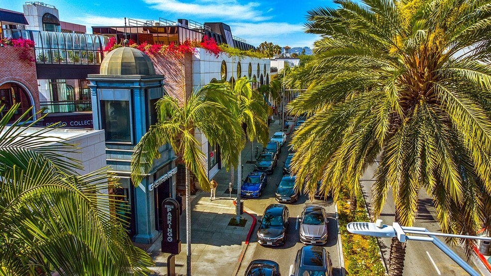 413-445 N Rodeo Dr, Beverly Hills, CA for lease - Building Photo - Image 3 of 9