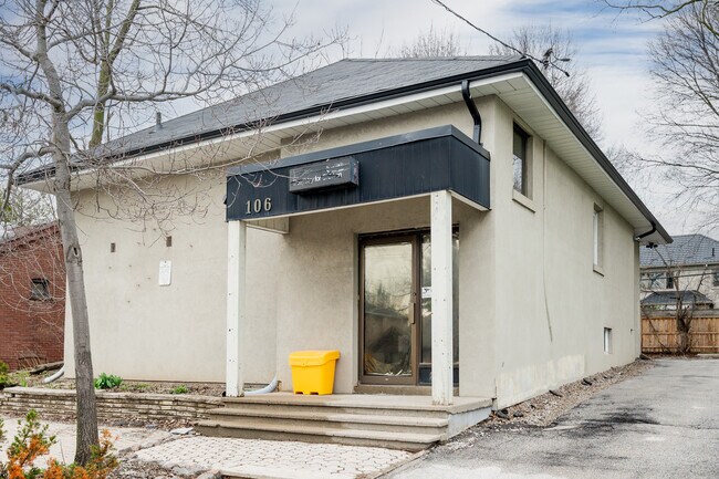 Plus de détails pour 106 Sheppard Ave W, Toronto, ON - Bureau à louer