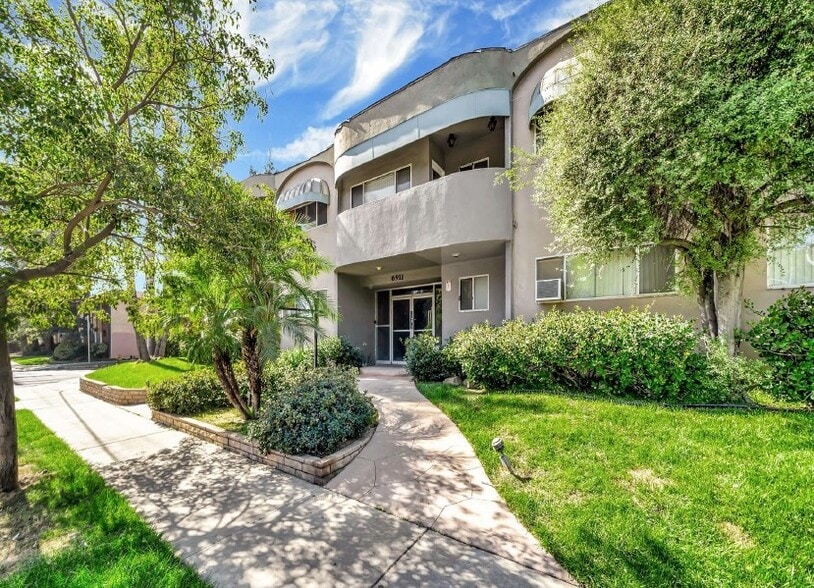 6911 Haskell Ave, Van Nuys, CA for sale - Building Photo - Image 1 of 1