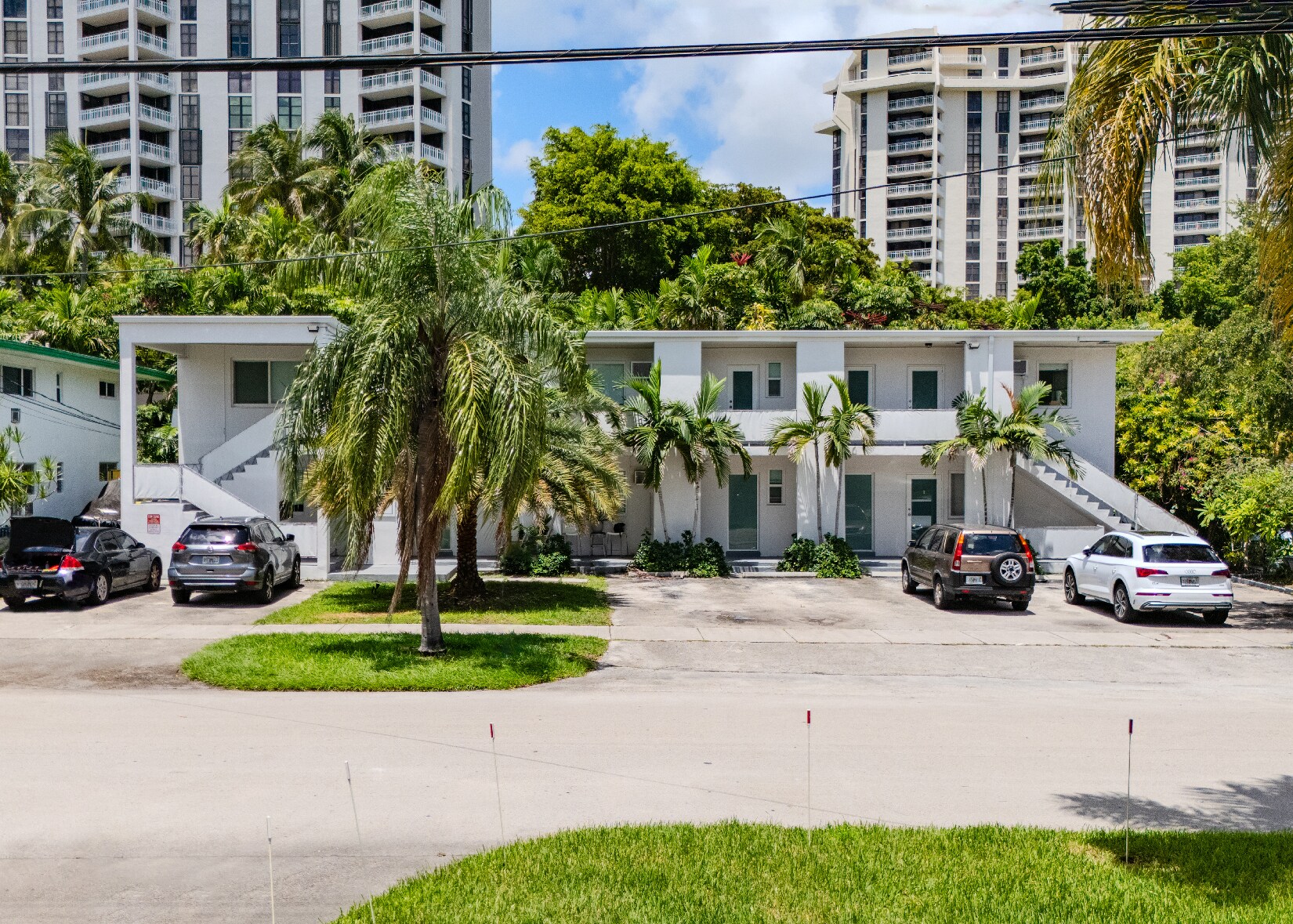 1385 NE 105th St, Miami Shores, FL à vendre Photo du bâtiment- Image 1 de 23