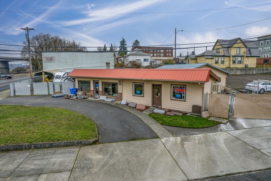 101 Academy St, Kelso, WA for sale - Primary Photo - Image 1 of 33