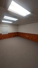 7714 Massachusetts Ave, New Port Richey, FL for lease Interior Photo- Image 1 of 4