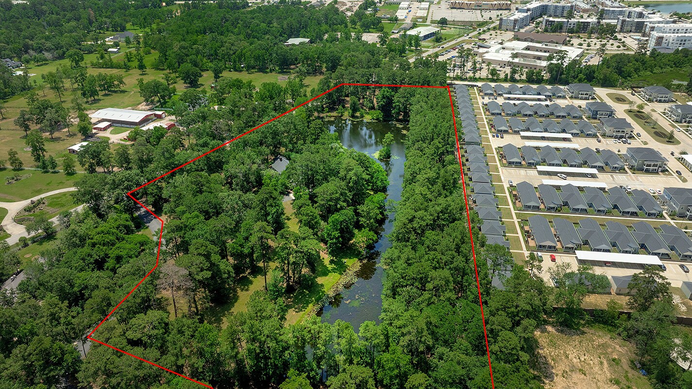 15598 Bedford Ln, Conroe, TX à vendre Photo principale- Image 1 de 10