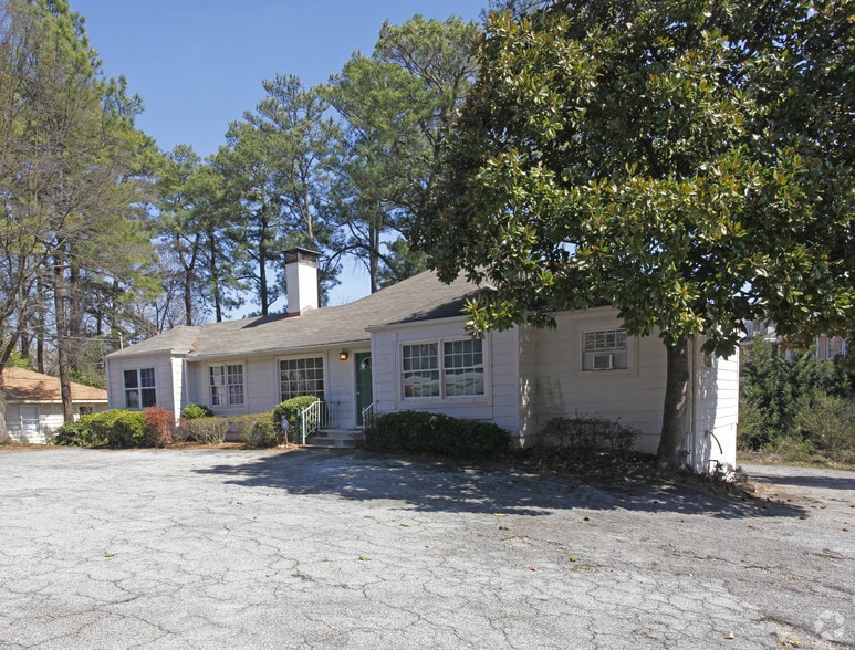 1799 Clairmont Rd, Decatur, GA for sale - Building Photo - Image 3 of 3