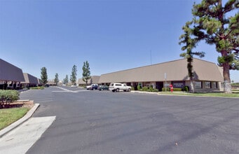 9302-9308 Narnia Dr, Riverside, CA for lease Interior Photo- Image 1 of 6