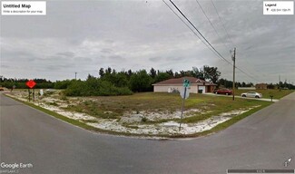 Plus de détails pour 426 15th Pl, Cape Coral, FL - Terrain à vendre