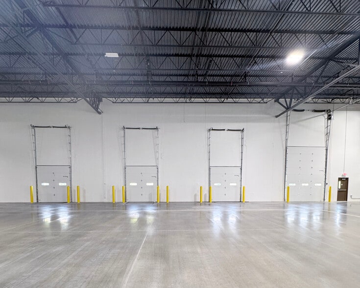 2105 Gateway Blvd, Hebron, KY à louer - Photo intérieure - Image 2 de 2