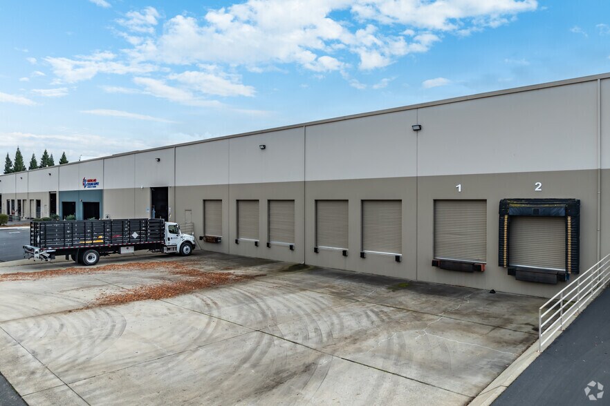 2750 Mercantile Dr, Rancho Cordova, CA for lease - Building Photo - Image 2 of 3