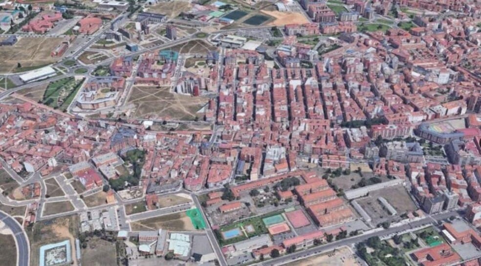 Leon, Eras de, 24008, León, León for sale - Primary Photo - Image 2 of 3