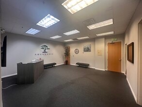 1277 N Semoran Blvd, Orlando, FL for lease Interior Photo- Image 2 of 6