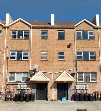Plus de détails pour 228 Beach 32nd St, Far Rockaway, NY - Multi-résidentiel à vendre