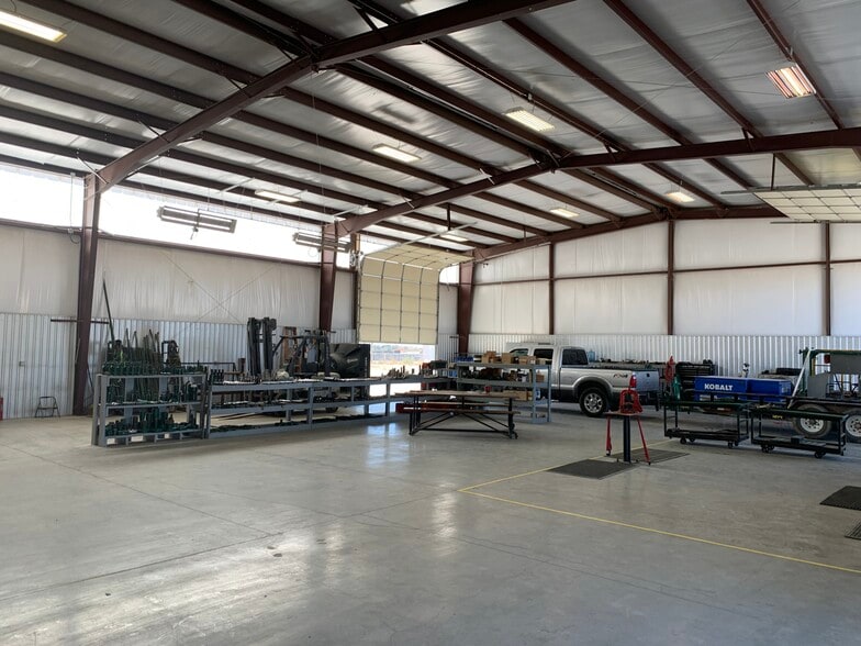 1911 E County Road 140, Midland, TX à louer - Photo intérieure - Image 3 de 13