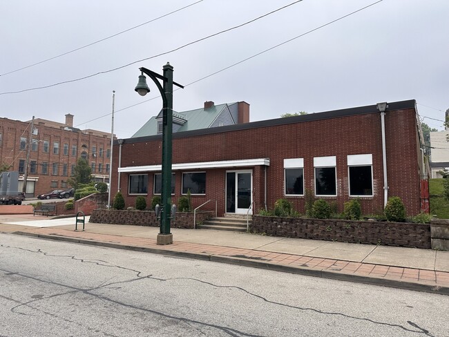 More details for 108 W 8th Ave, Homestead, PA - Medical for Lease