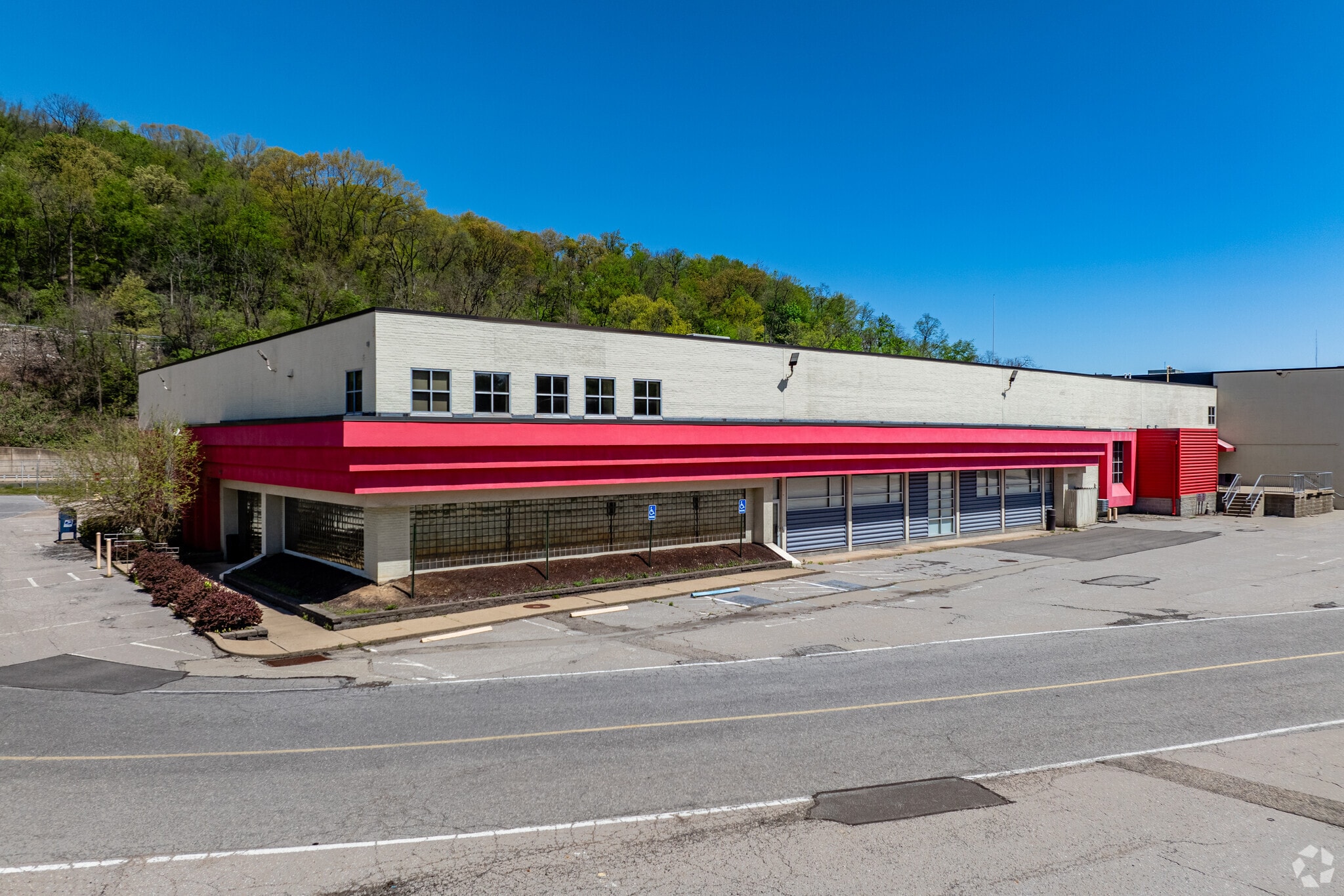 286-300 Corliss St, Pittsburgh, PA for lease Primary Photo- Image 1 of 7