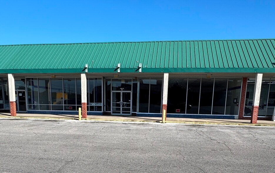 120 Chiefs Way, Pensacola, FL à louer - Photo du bâtiment - Image 3 de 14