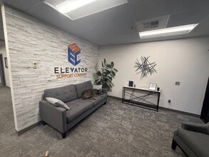 19109 36th Ave W, Lynnwood, WA à louer Photo intérieure- Image 1 de 8