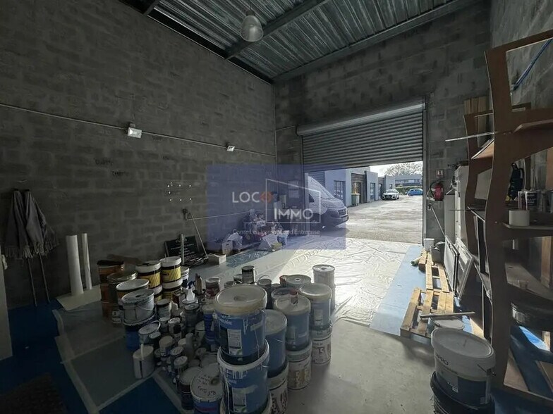 Flex in Mérignac for lease - Interior Photo - Image 3 of 5