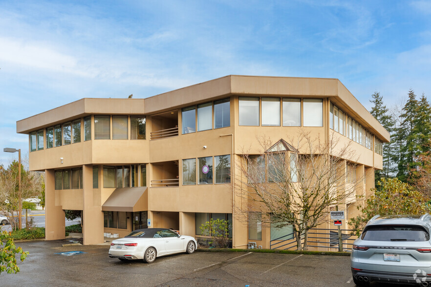 11711 NE 12th St, Bellevue, WA for lease - Building Photo - Image 1 of 23