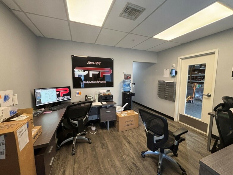 1211 Commercial Park Dr, Tallahassee, FL for sale - Building Photo - Image 2 of 16