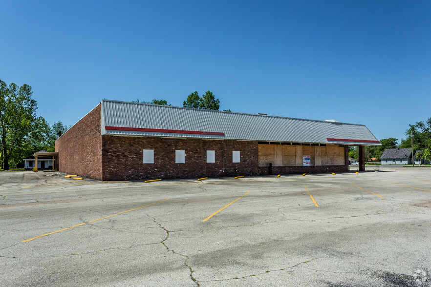 1905 W Main St, Blytheville, AR à vendre - Photo du bâtiment - Image 1 de 1