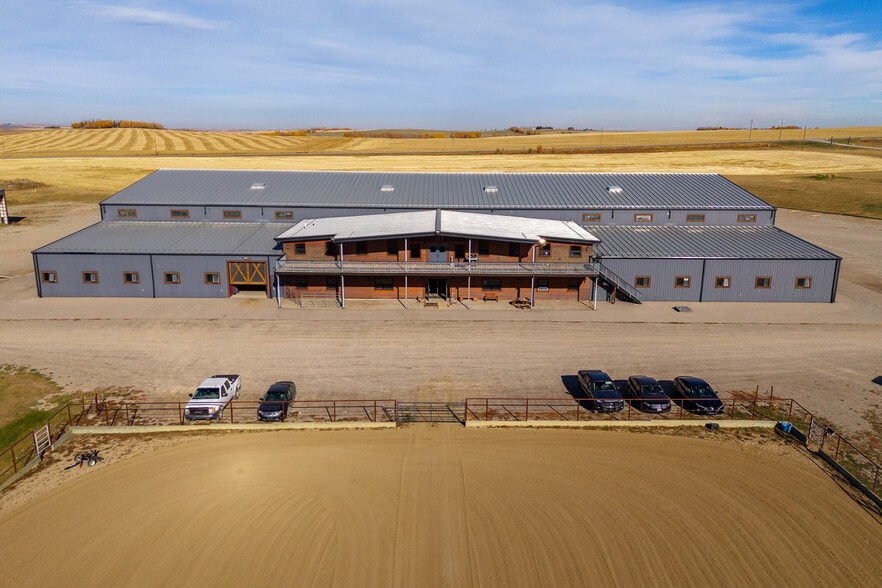 3245 Township Road 292, Madden, AB for sale - Building Photo - Image 3 of 27