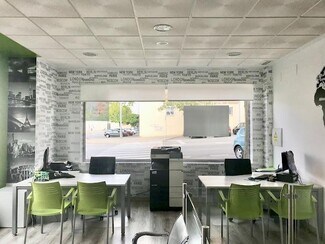 Plus de détails pour Commerce de détail à vendre