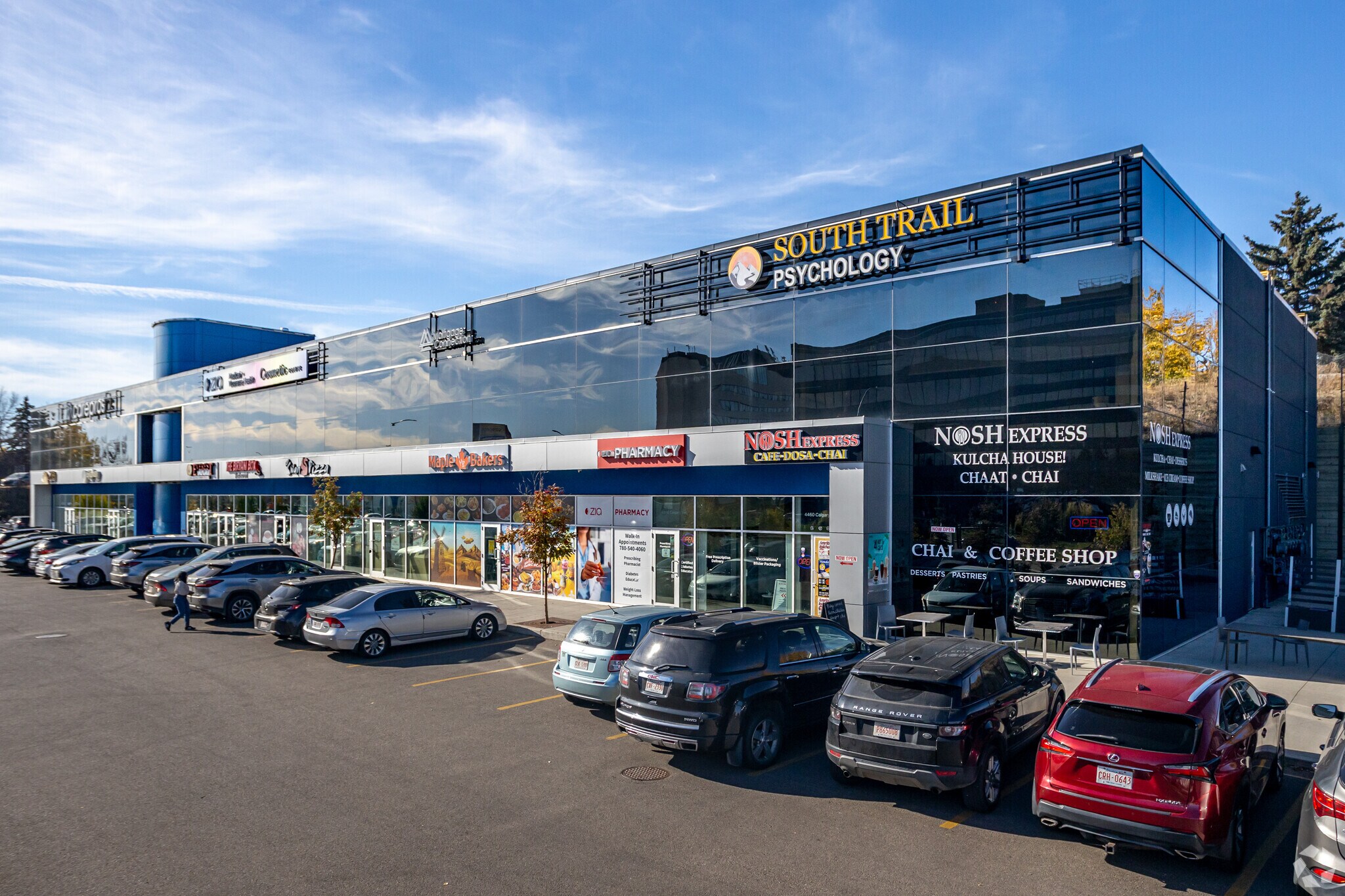 4424-4460 Calgary Trl NW, Edmonton, AB for lease Primary Photo- Image 1 of 17