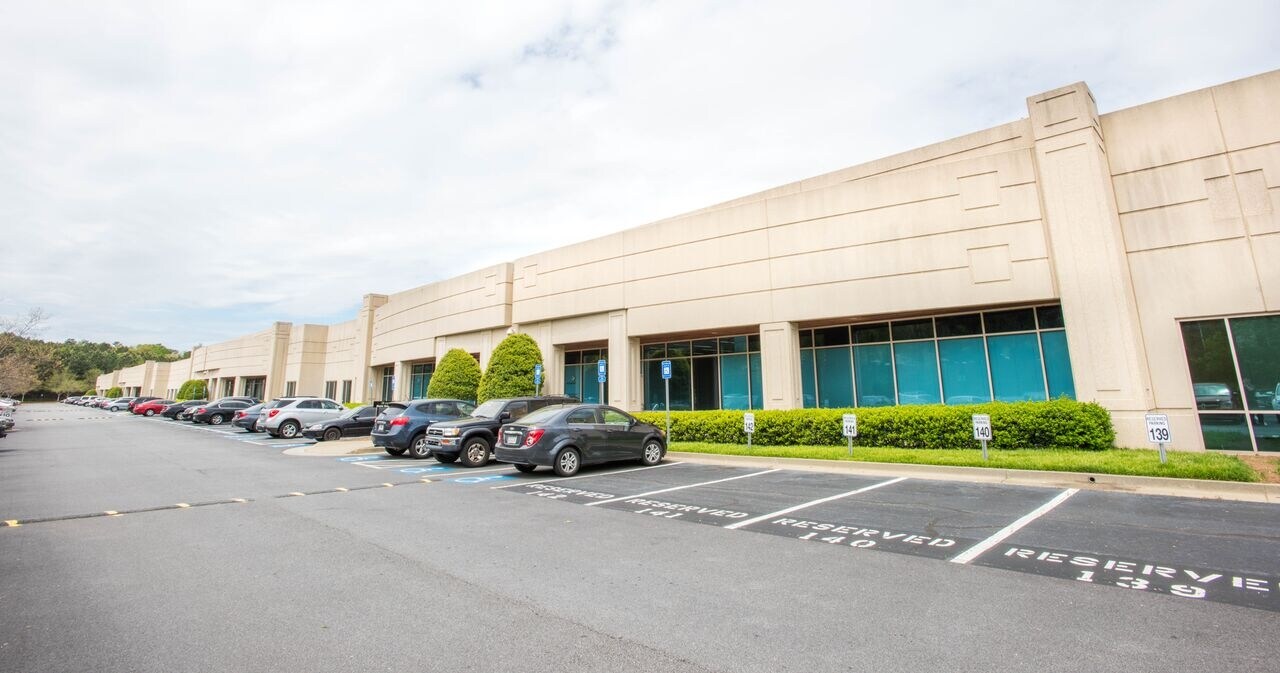 2450 Commerce Ave, Duluth, GA for lease Building Photo- Image 1 of 9